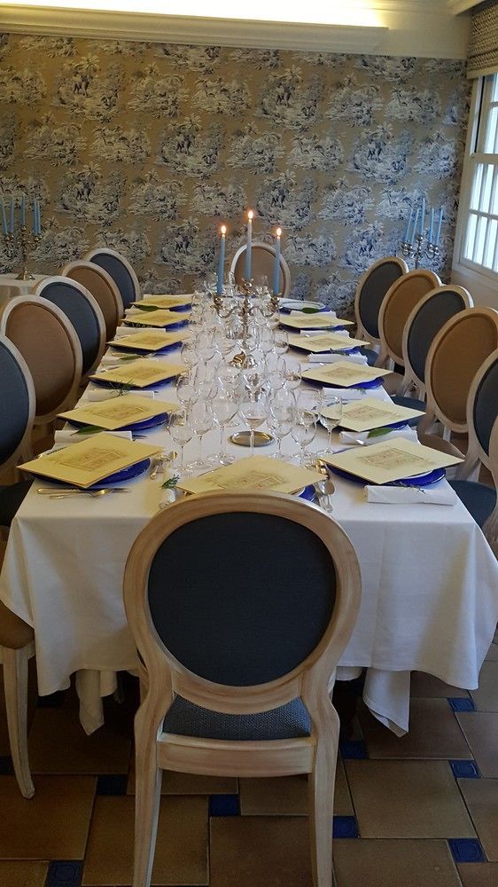 Logis - Hotel & Restaurant Le Gonfalon Germigny-l'Eveque エクステリア 写真